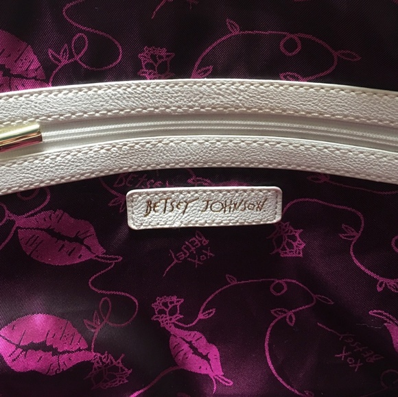 Betsey Johnson handbag - Picture 3 of 4